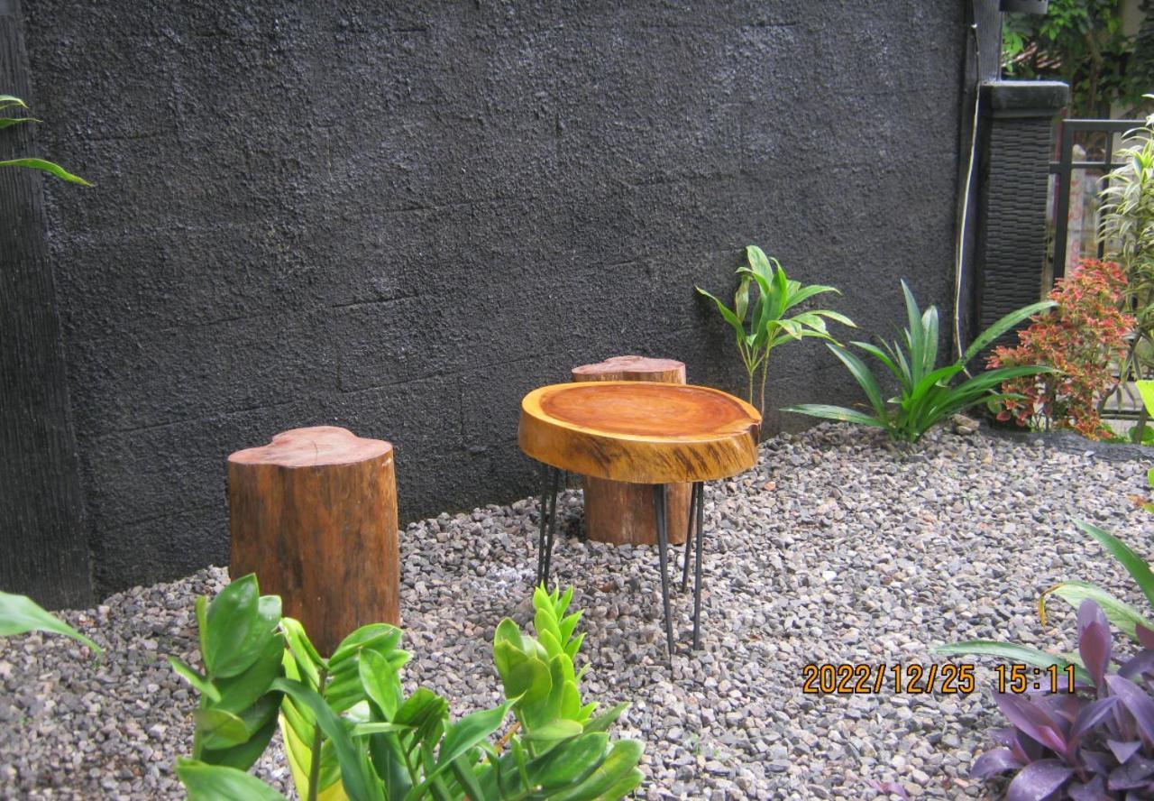 Hotel Aqilakost N Cafe Gadog Puncak Bogor Exterior foto