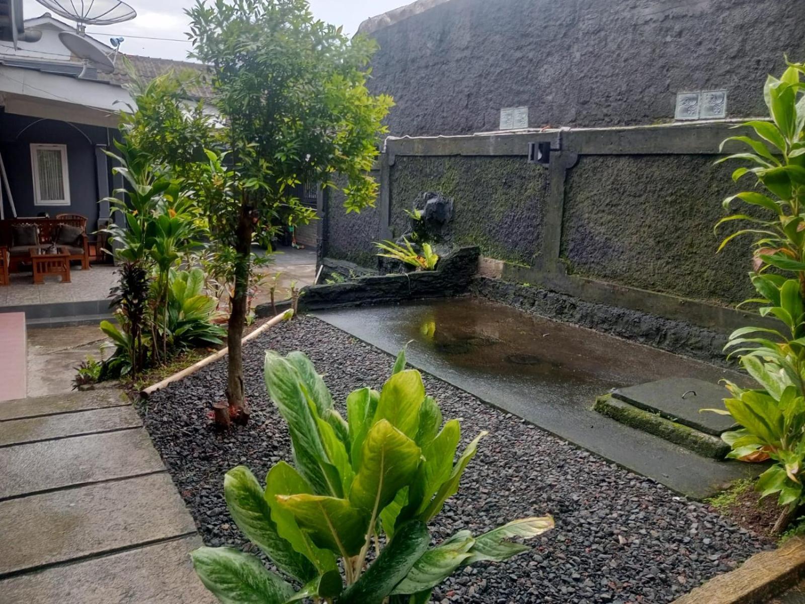 Hotel Aqilakost N Cafe Gadog Puncak Bogor Exterior foto